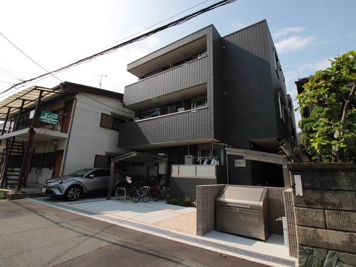 物件外観写真6　(外観写真)