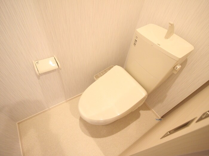 物件内観写真16　(トイレ)