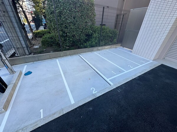 バイク置き場