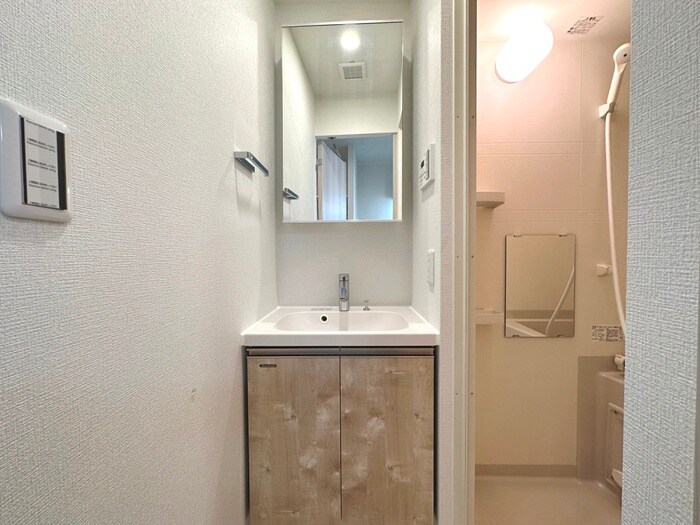 物件内観写真13　(洗面)