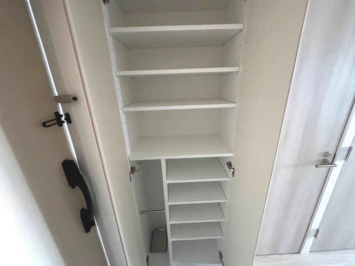 物件内観写真16　(靴箱)