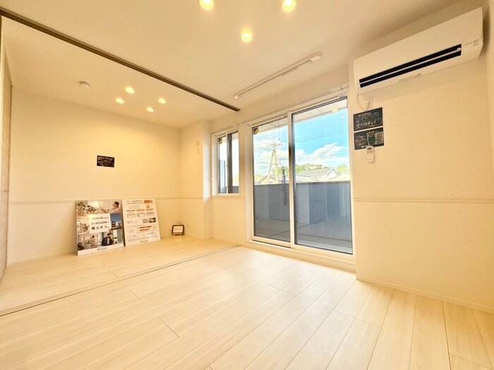 物件内観写真8　(居室)