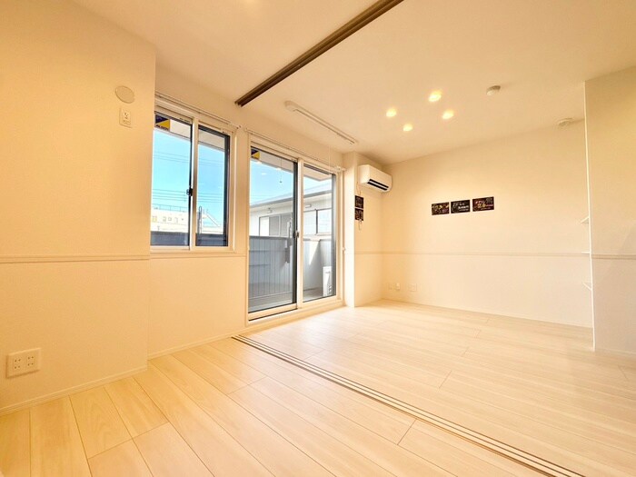 物件内観写真10　(居室)