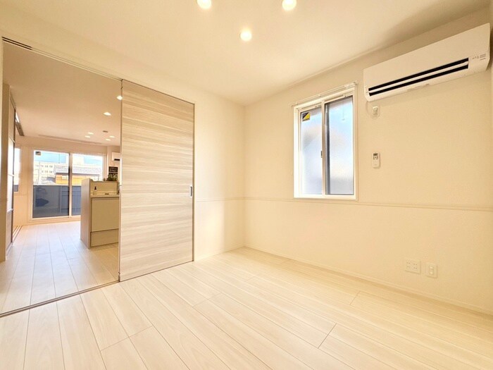 物件内観写真11　(居室)