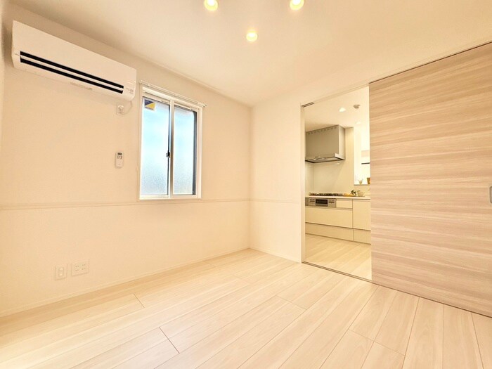 物件内観写真11　(居室)