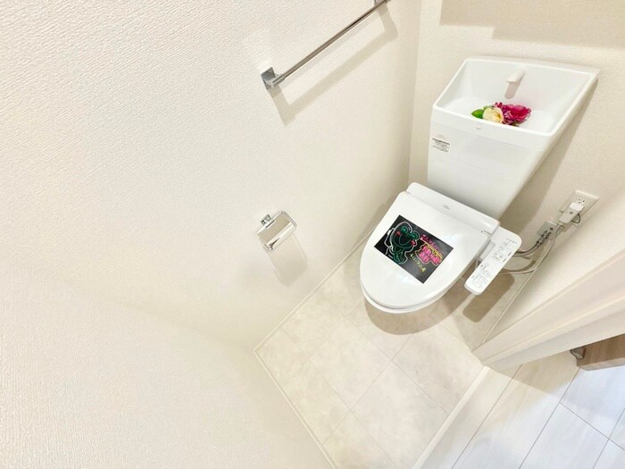 物件内観写真16　(トイレ)