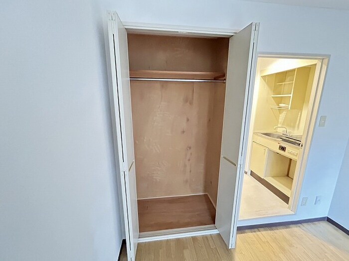 物件内観写真15　(収納)