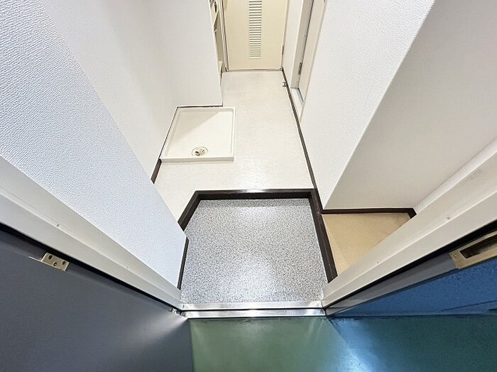 物件内観写真17　(玄関)