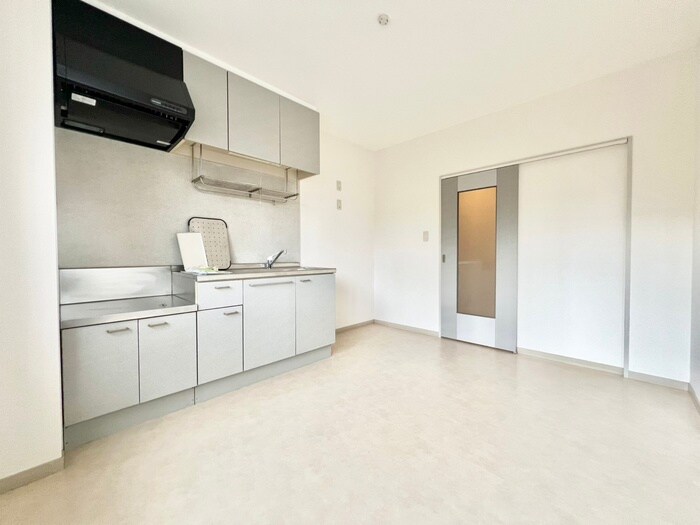 物件内観写真4　(居室)