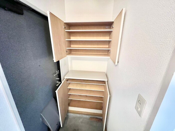 物件内観写真14　(靴箱)