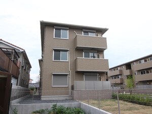 ソフィアコート鳥飼 B棟外観写真