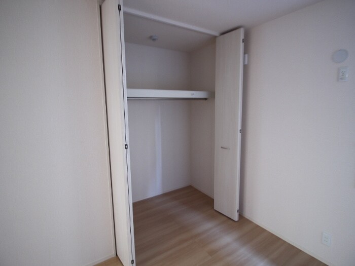 物件内観写真10　(収納)