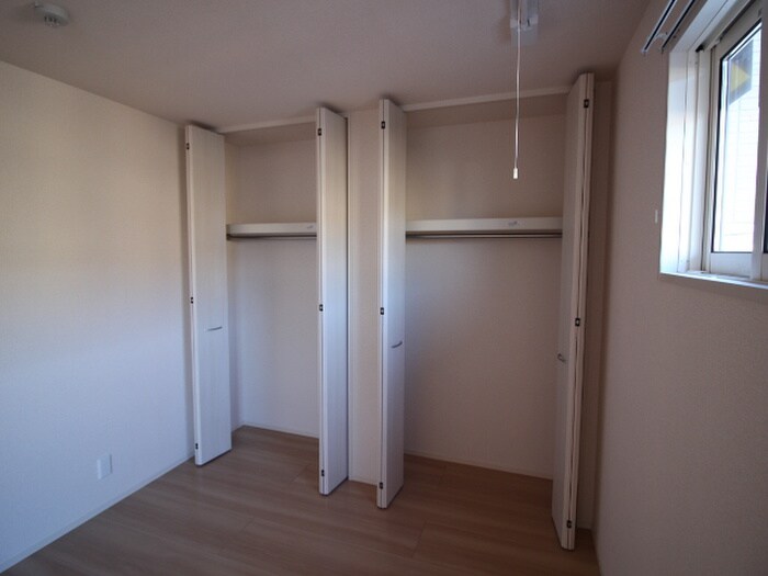 物件内観写真10　(収納)