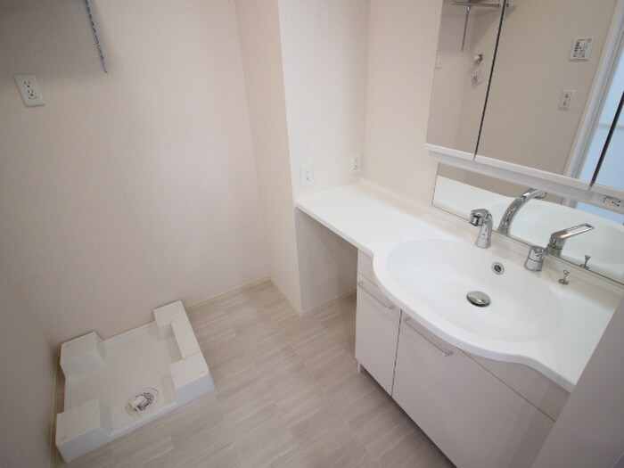 物件内観写真13　(洗面)