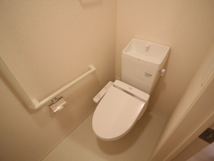 物件内観写真15　(トイレ)