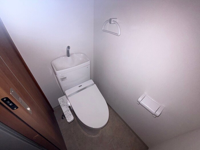 物件内観写真11　(トイレ)