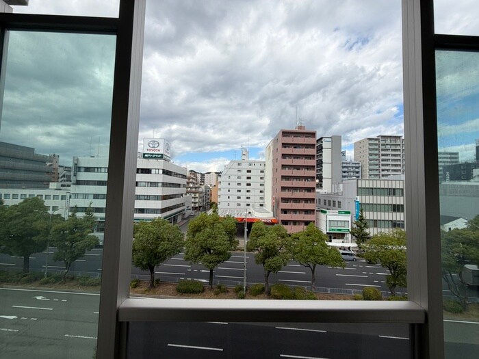 物件内観写真17　(室内からの展望)