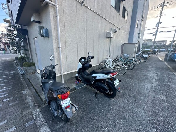 バイク置き場