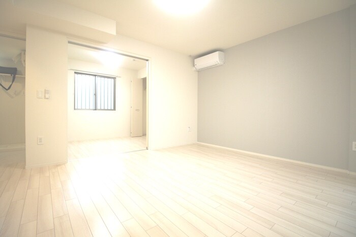 物件内観写真9　(居室)