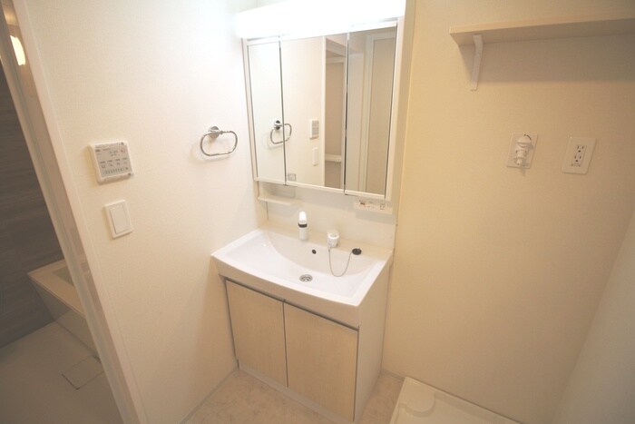 物件内観写真12　(洗面)