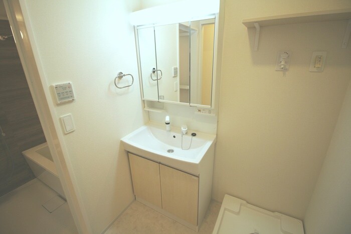 物件内観写真12　(洗面)