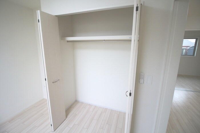 物件内観写真18　(収納)