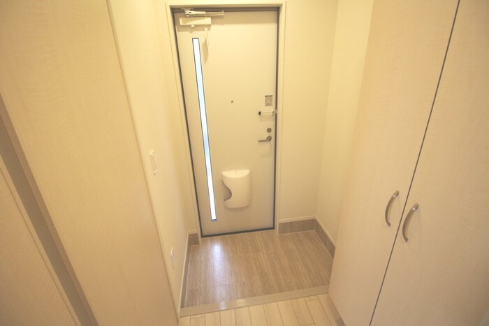 物件内観写真20　(玄関)