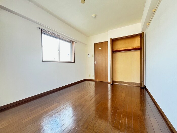 物件内観写真13　(居室)