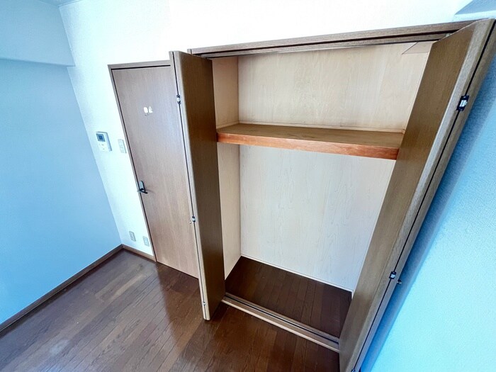 物件内観写真15　(収納)