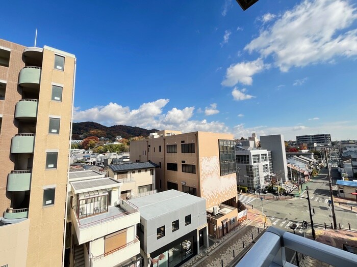 物件内観写真22　(室内からの展望)