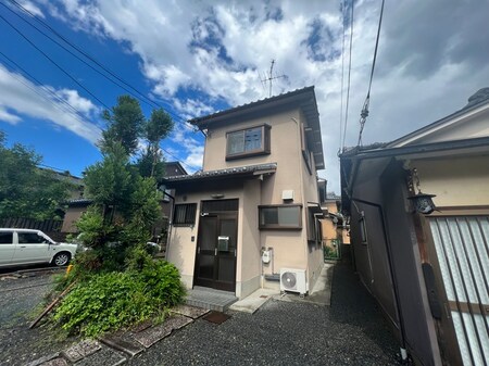 嵯峨湯浅貸家外観写真