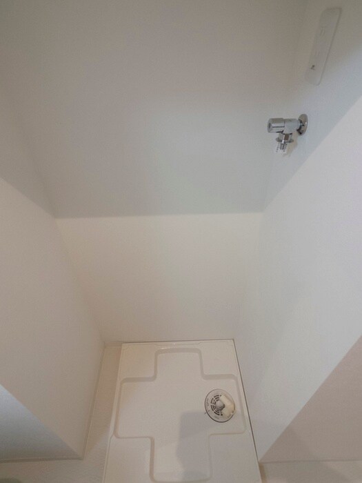 物件内観写真20　(洗濯機置場)