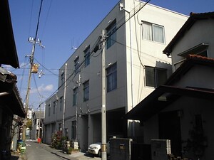 仲町マンション外観写真