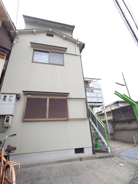 宇多野御屋敷町貸家外観写真