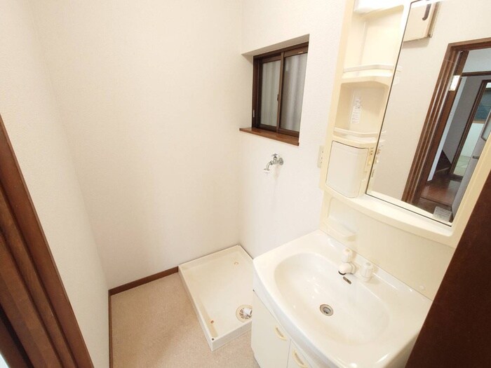 物件内観写真7　(洗面)