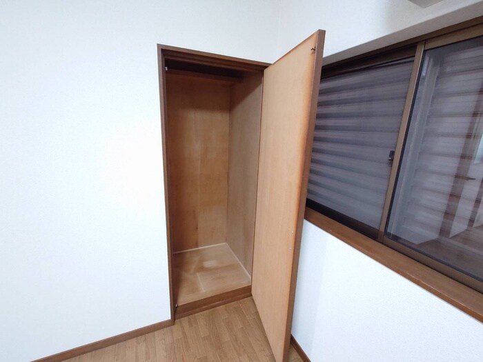 物件内観写真13　(収納)