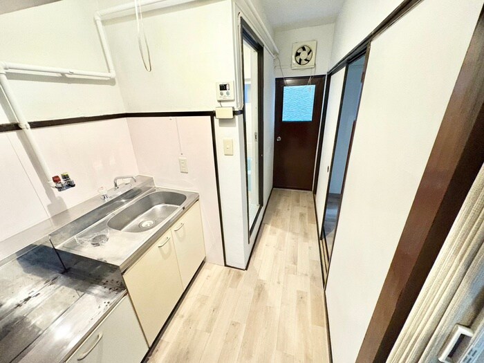 物件内観写真20　(廊下)