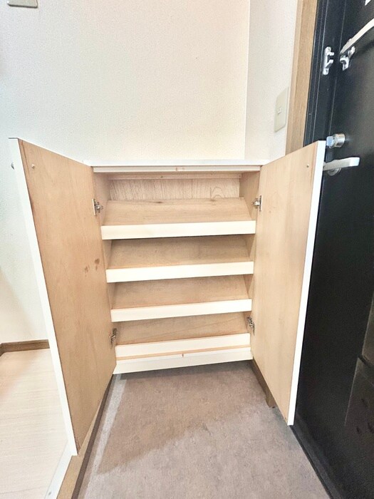 物件内観写真13　(収納)