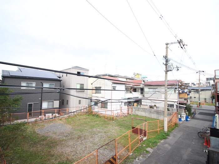 物件内観写真16　(室内からの展望)