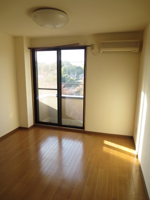 物件内観写真12　(居室)