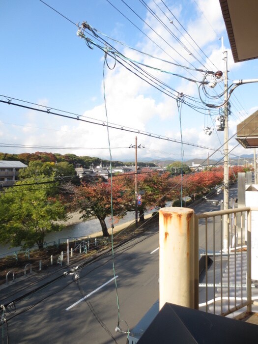 物件内観写真15　(室内からの展望)