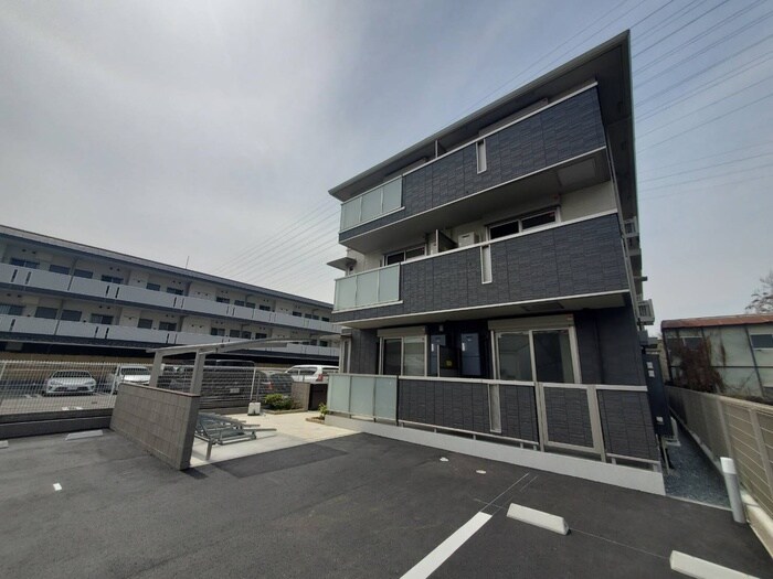 物件外観写真1　(外観写真)