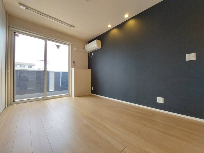 物件内観写真11　(居室)