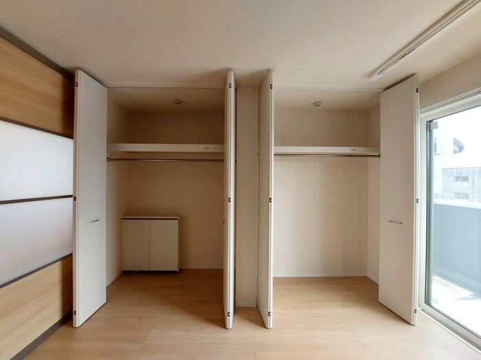 物件内観写真18　(収納)