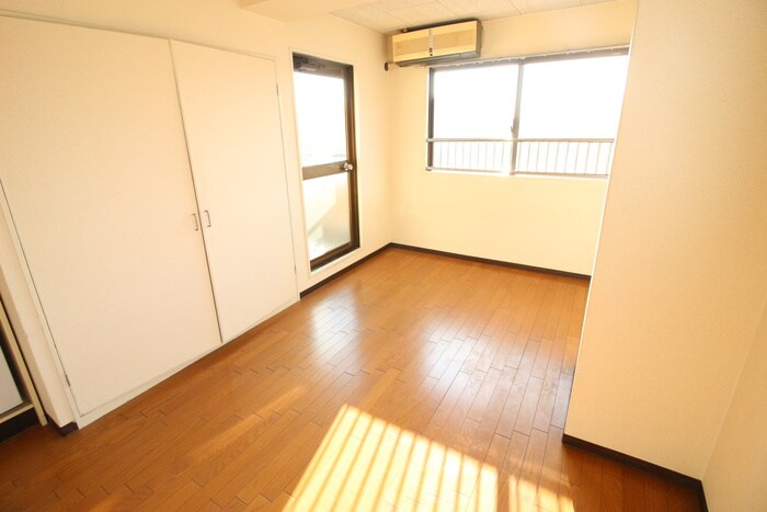 物件内観写真7　(居室)