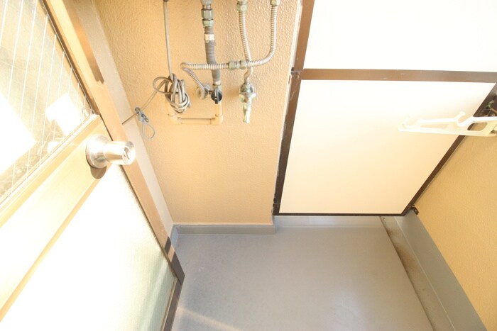 物件内観写真14　(洗濯機置場)