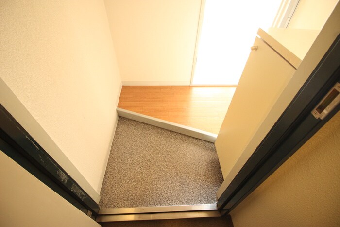 物件内観写真21　(玄関)