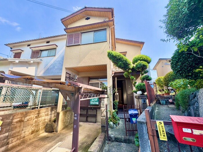 岡本貸家の物件外観写真