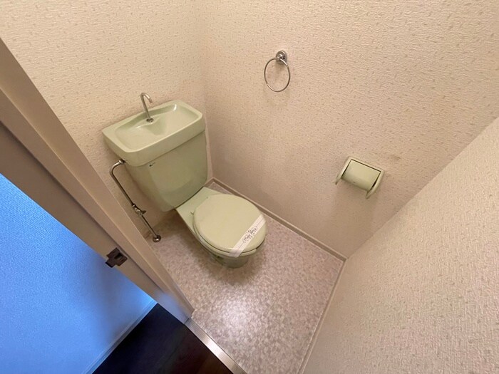 物件内観写真10　(トイレ)