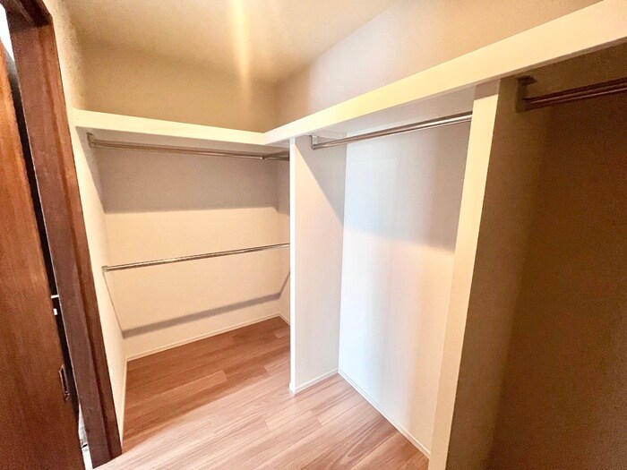 物件内観写真11　(収納)